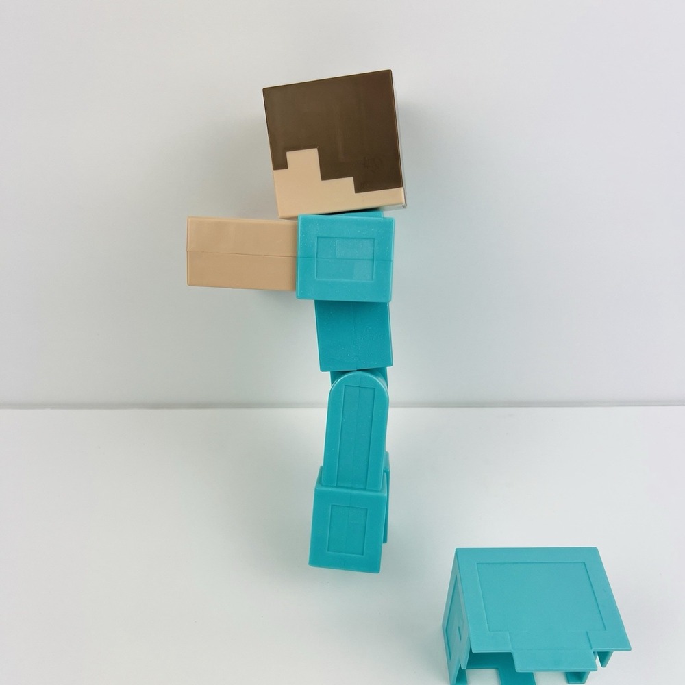 Big Minecraft‎ Steve  8.5 - 9" Action Figure Toy  Mattel Figurine Posable Blue - Picture 4 of 8